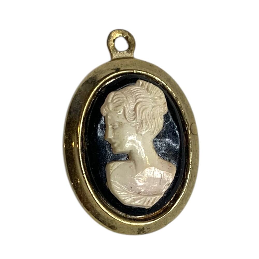 Cameo Pendant Charm Goldtone Black 1 Inch Costume Jewelry